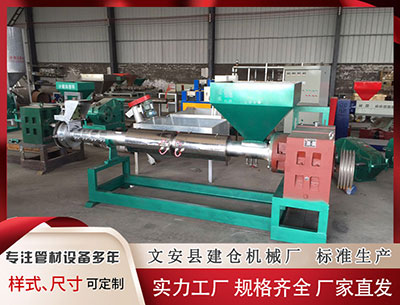 汕头塑料管材生产线厂家 袁天罡路过破庙，见一乞丐睡姿如虎，眉间有赤光闪烁，他骇然失，断言：此人若不出意外，10 年内掌兵权，甚至也许割据一方